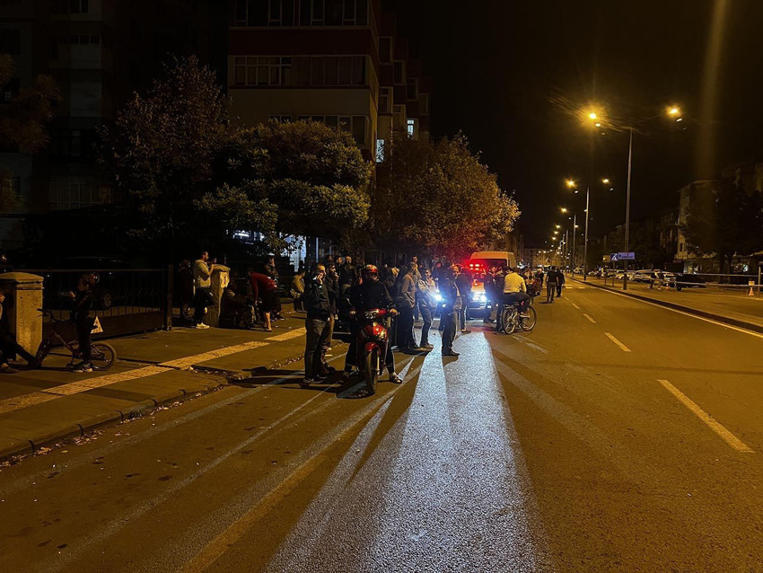 Evin seramiği bomba gibi patladı; bina tahliye edildi - Resim: 1