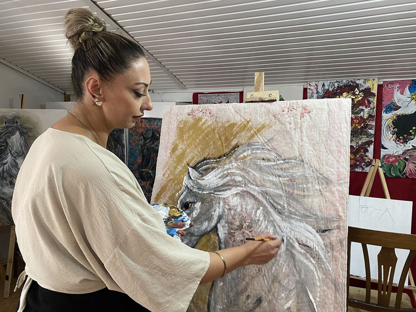 Kimisini tozlu raflardan, kimisini çöpten... Anaokul öğretmeninin el emeği hayran bıraktı - Resim: 1