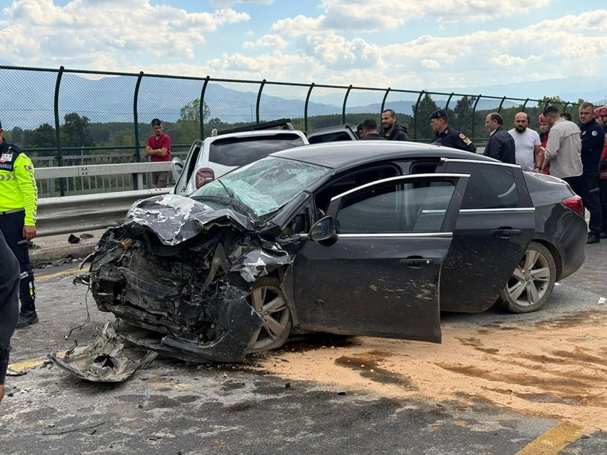Otoyolda kahreden feci kaza: 2 jandarma personeli şehit düştü - Resim: 2