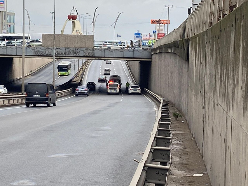 Köprüde tartışan kadınlardan biri metrelerce yüksekten kendini aşağı attı - Resim: 4