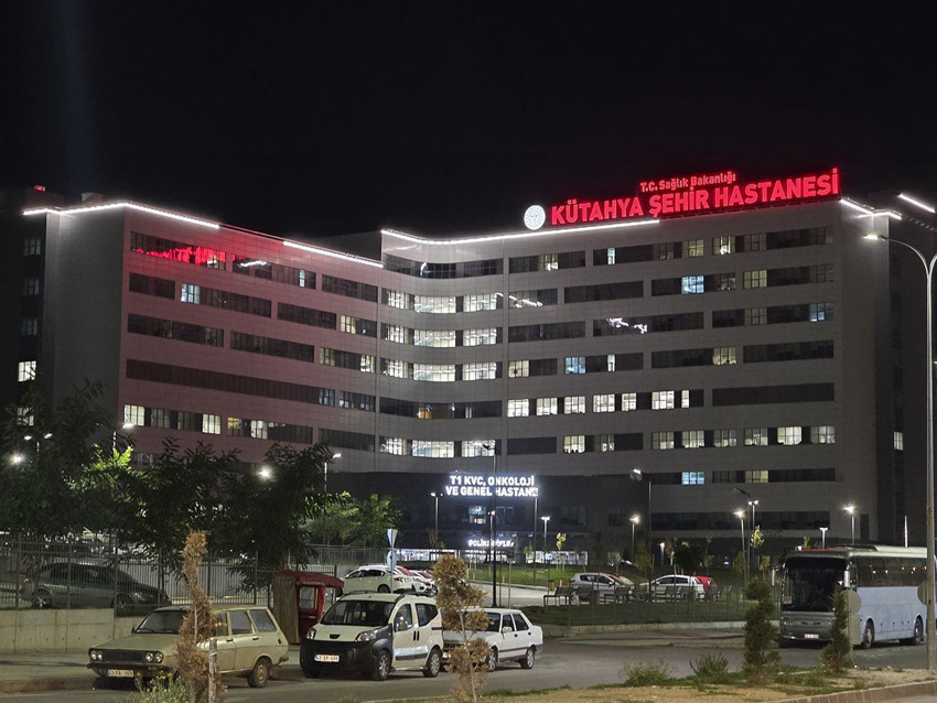 Liselilerin okul gezisi acil serviste bitti: 28 öğrenci hastaneye kaldırıldı - Resim: 3