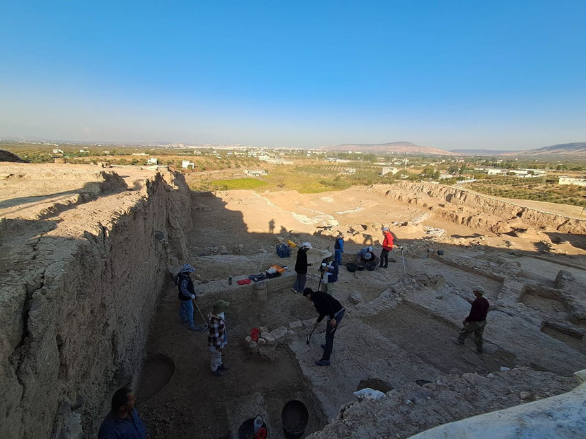 Oylum Höyük kazılarında yeni Hitit çivi yazılı belgeler bulundu - Resim: 4