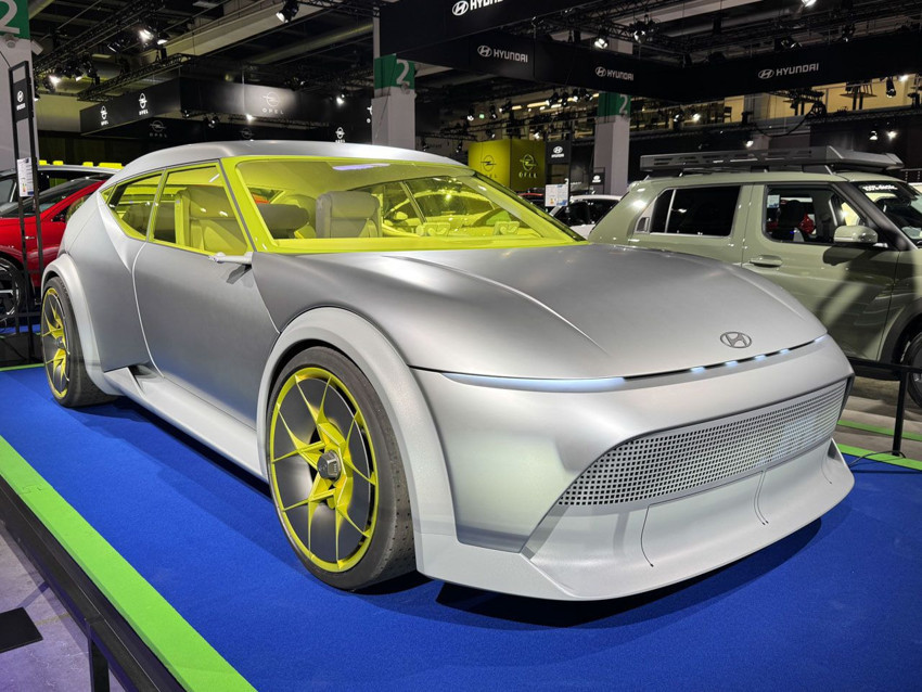 Türkiye'de üretilecek Hyundai IONIQ 3 yüzünü gösterdi - Resim: 1