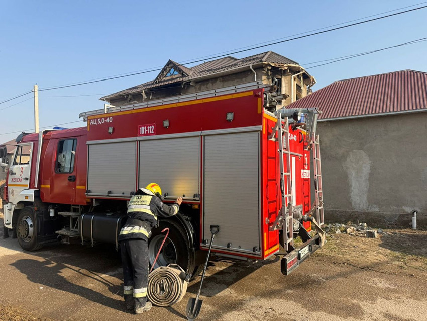 Kazakistan’da büyük facia: Alevler evi sardı, 9’u çocuk 12 kişi öldü - Resim: 2