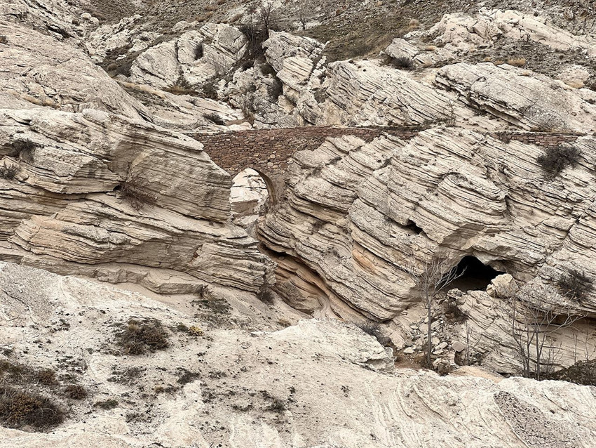 Türkiye'nin ''Şeytan Köprüsü'' görenleri hayretler içinde bırakıyor - Resim: 2