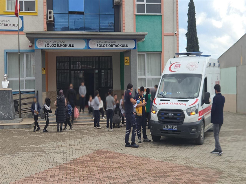 24 öğrenci hastanelik olmuştu: Meğer sebebi gıda zehirlenmesi değilmiş! - Resim: 1