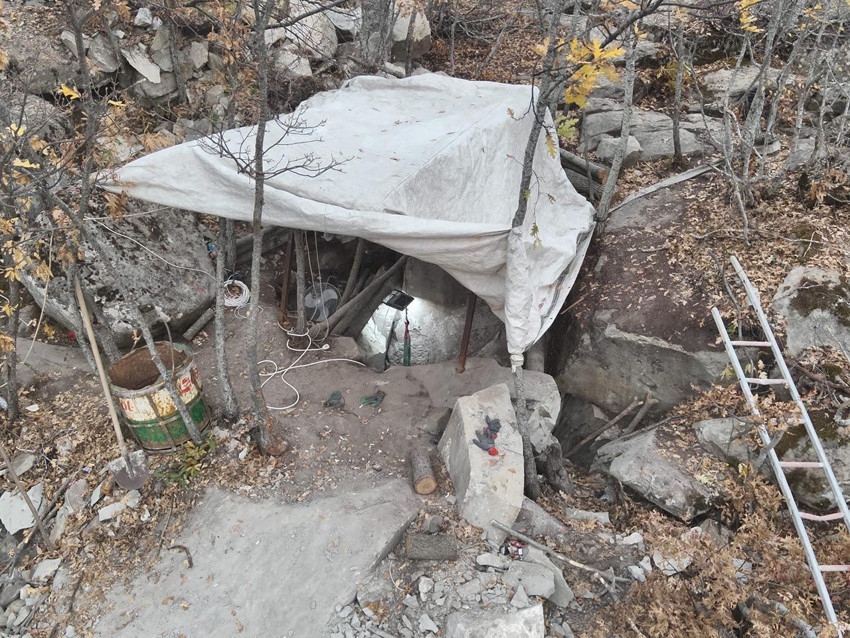 Metrelerce tünel kazan define avcıları suçüstü yakalandı - Resim: 4