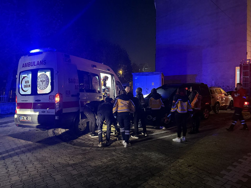 İstanbul'da 5 katlı apartmanda yangın paniği - Resim: 3