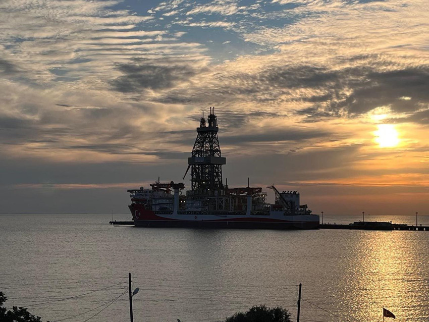 Türkiye'nin 6'ncı sondaj gemisi Karadeniz görevi için hazırlanıyor - Resim: 2