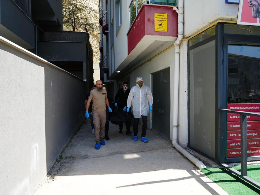 Hamile eşini öldürüp 10 gün cesediyle kalan caniden kan donduran ifade - Resim: 2