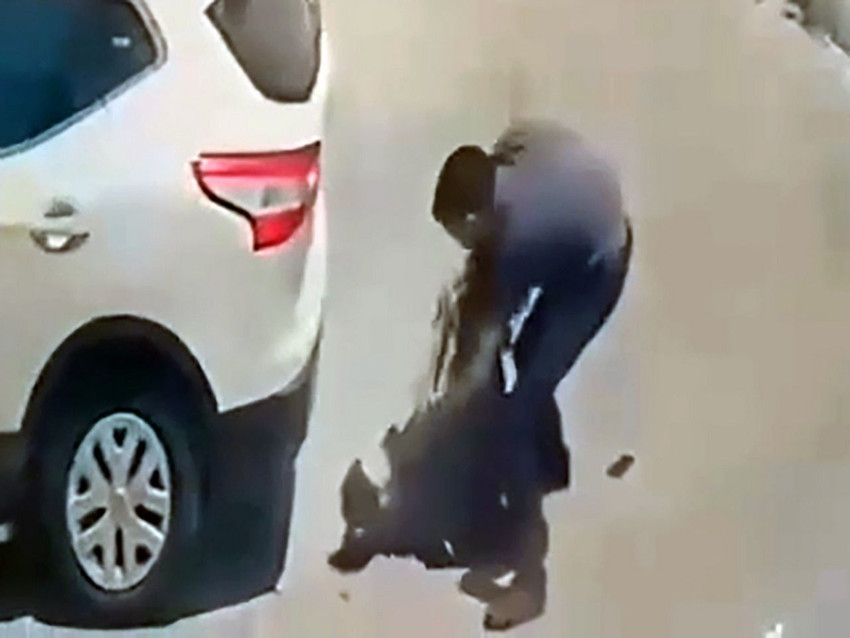 Sokak ortasındaki saplantılı aşık dehşetinde saç baş yolduran savunma! - Resim: 2
