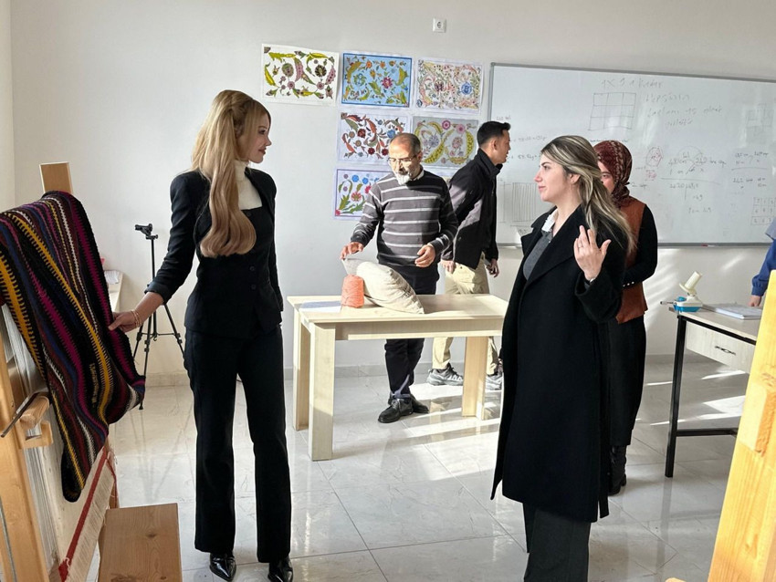 ''Barbie Kaymakam'' Tuğçe Orhan, Resmi Gazete kararıyla Burdur Vali Yardımcılığına terfi etti - Resim: 2