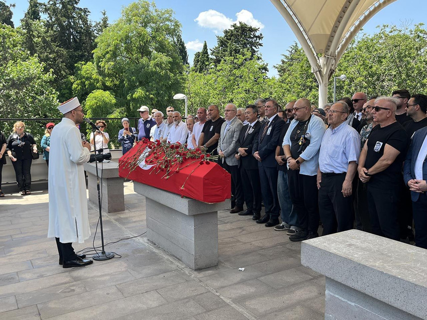 Türk tiyatrosunun duayen ismi Zihni Göktay'a veda! Oğlu vasiyetini açıkladı - Resim: 3