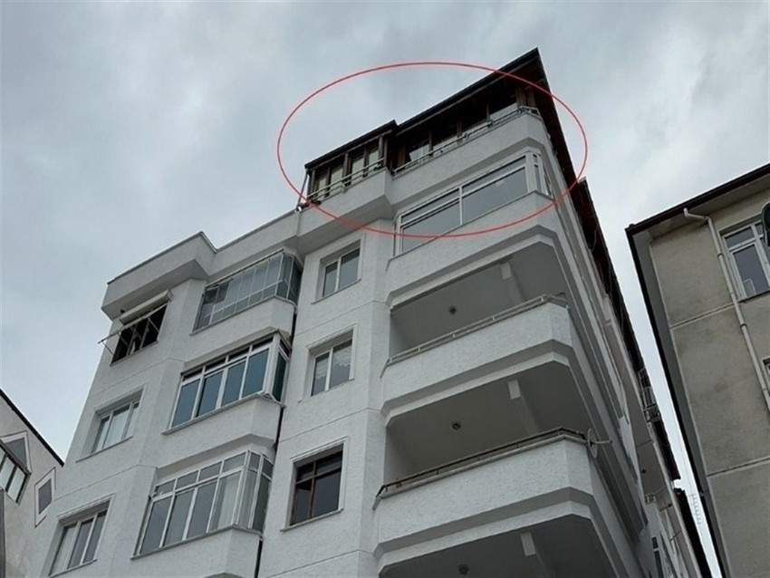 G&uuml;ll&uuml;'n&uuml;n &ouml;l&uuml;m&uuml;nde t&uuml;yleri &uuml;rperten sır &ccedil;&ouml;z&uuml;ld&uuml;: 7 saniyelik yansıma su&ccedil;luyu ele verdi! - Resim: 3
