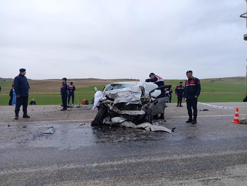 Ankara'da korkunç kaza: 2'si çocuk 6 kişi hayatını kaybetti - Resim: 2