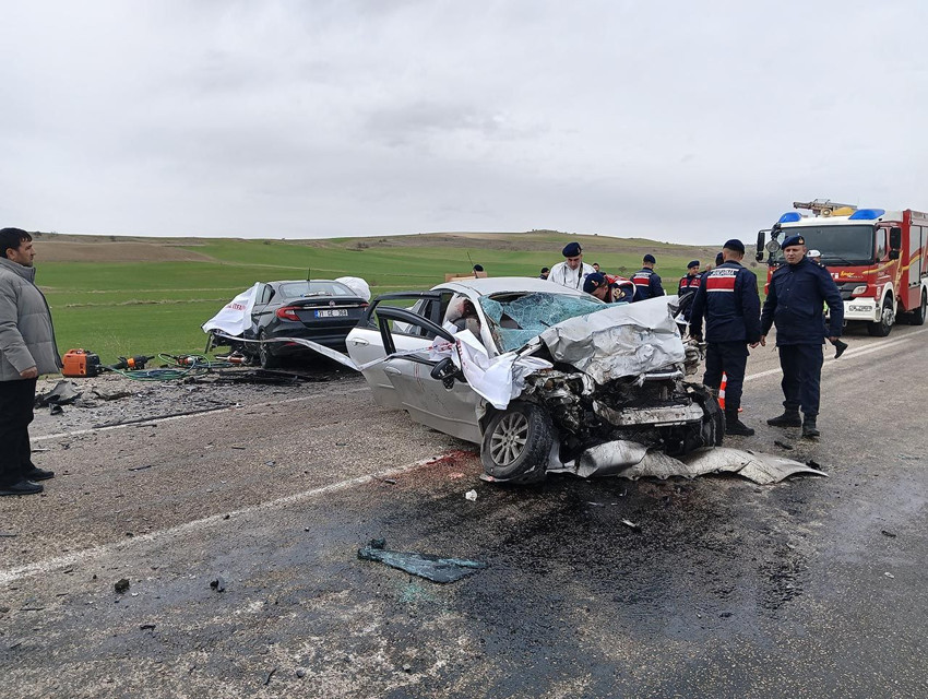 Ankara'da korkunç kaza: 2'si çocuk 6 kişi hayatını kaybetti - Resim: 4