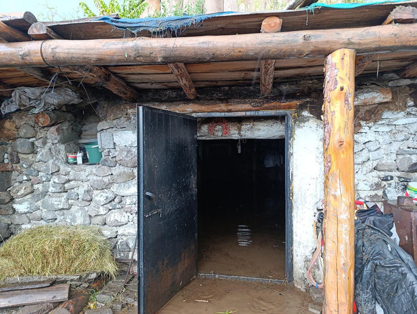 Ardahan'da sağanak yağış sele yol açtı - Resim: 4