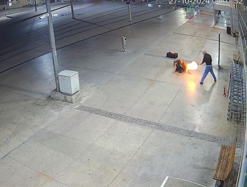 Eşine mesaj atan kişiye dehşeti yaşatmıştı: İlk duruşmada tahliye kararı - Resim: 1