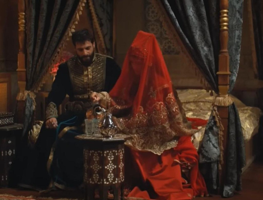TRT 1'in Mehmed: Fetihler Sultanı dizisindeki gerdek sahnesine tepki yağdı - Resim: 3