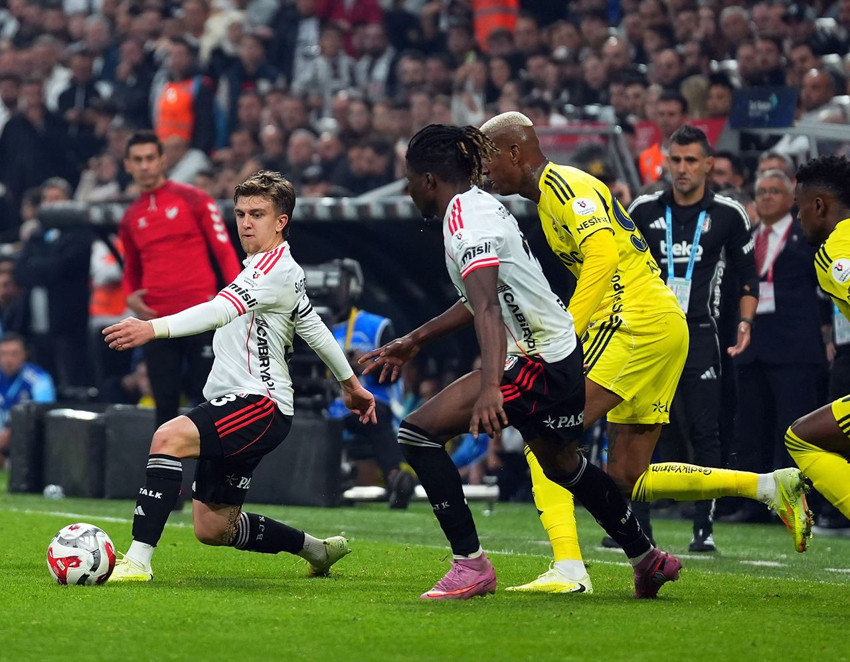 5 gol, 2 kırmızı kartlı Beşiktaş - Fenerbahçe derbisinde gülen taraf Fenerbahçe oldu - Resim: 4