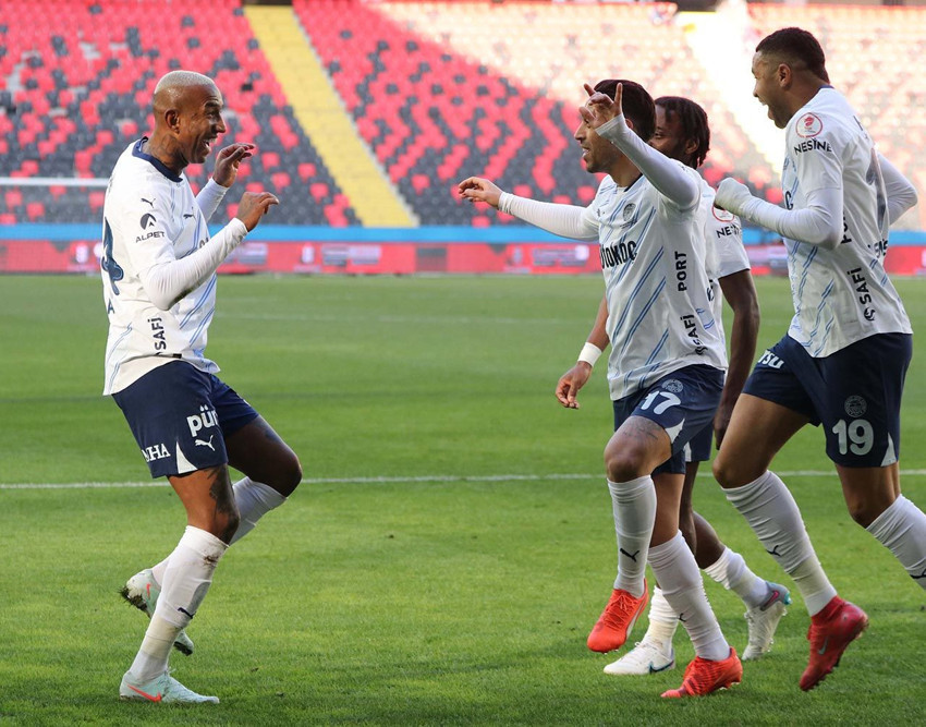 Fenerbahçe çeyrek finale adını yazdırdı - Resim: 4