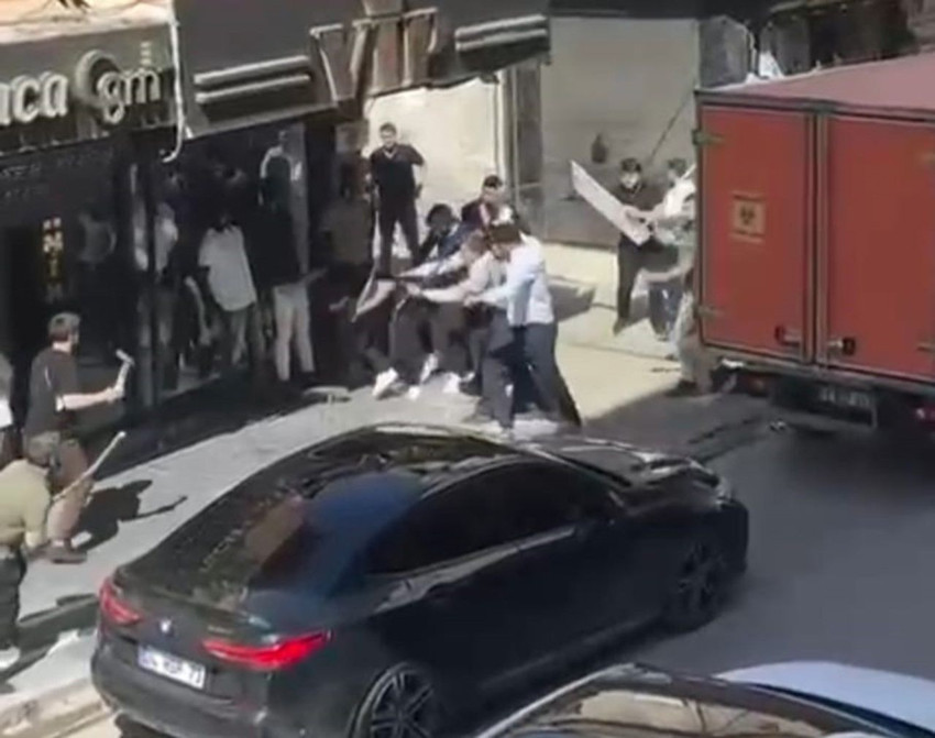Sözlü tartışma kanlı bitti: Taşlar, sopalar, yumruklar, tekmeler... - Resim: 4