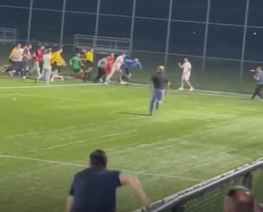 Köyler arasında futbol turnuvasında saha karıştı! - Resim: 4