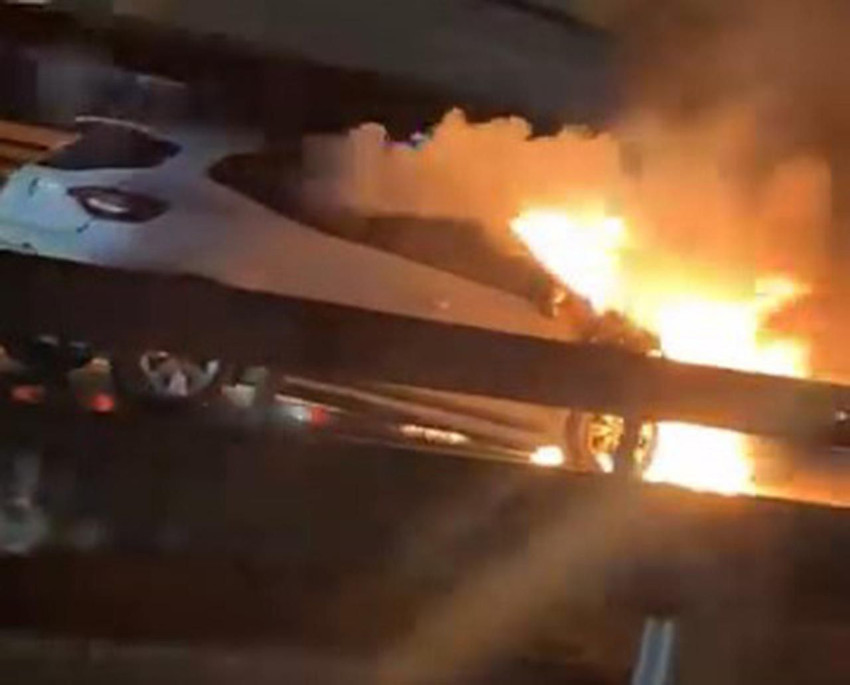 İstanbul trafiğinde korku dolu anlar: Seyir halindeyken alev topuna döndü - Resim: 4