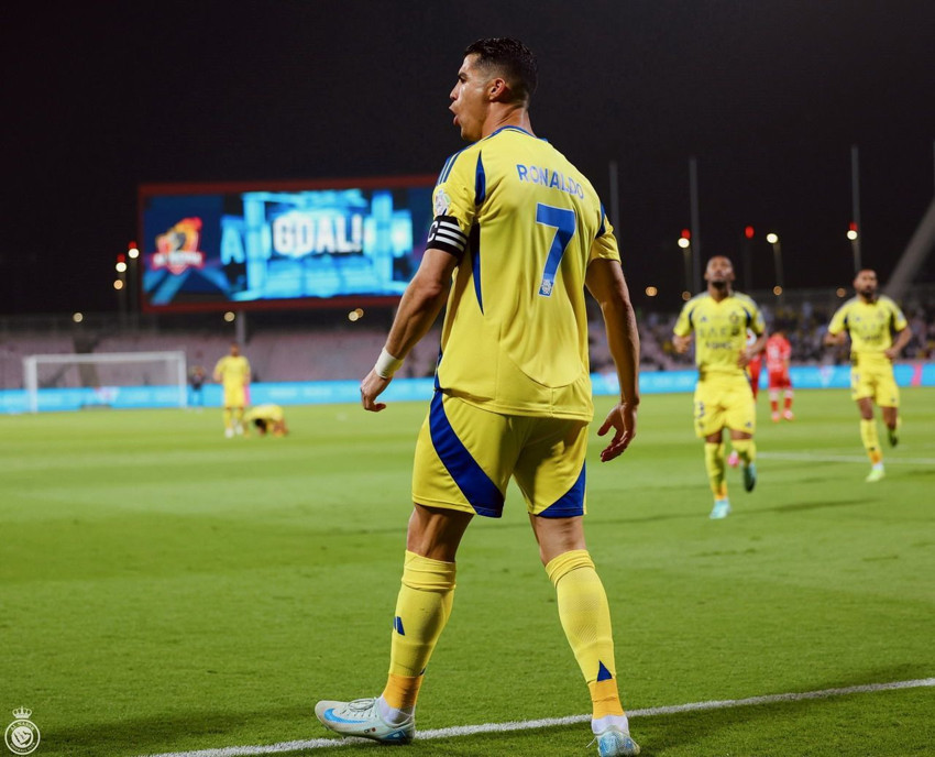 Yeşil sahalarda rekor üstüne rekor kıran Ronaldo'nun yeni adresi herkesi şaşırttı - Resim: 1