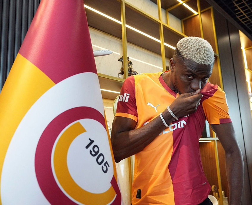 Victor Osimhen imzayı attı, transferin maliyeti belli oldu - Resim: 1