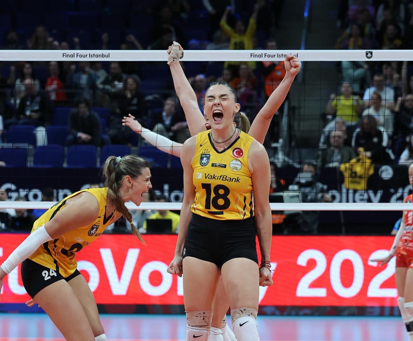 Vakıfbank'ın sultanları filede tarih yazdı: 2-0 geriden gelip, 10'uncu kez finalde! - Resim: 2