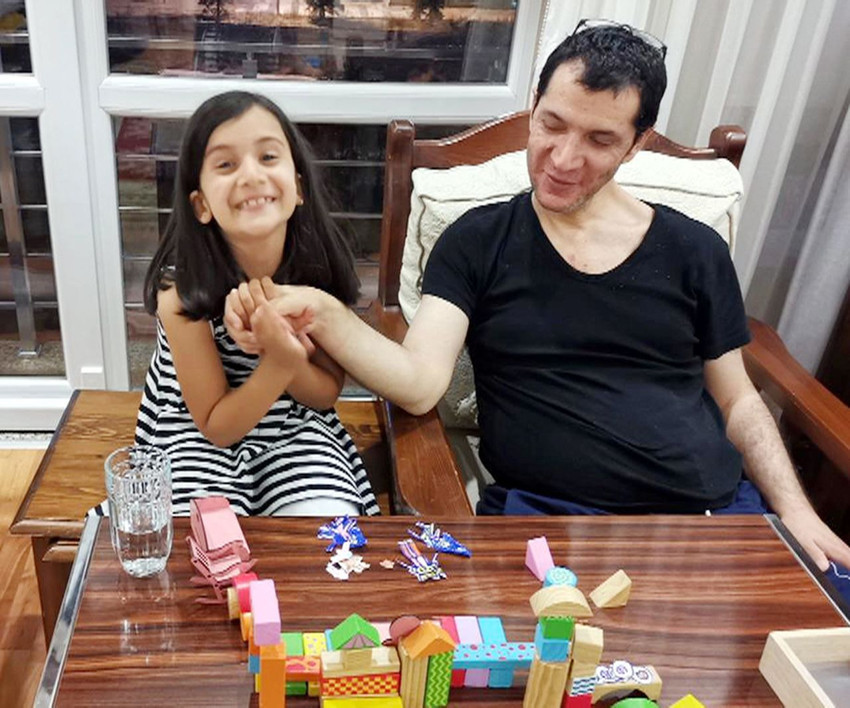 Profesöre beklediği kalp en özel günde geldi - Resim: 1