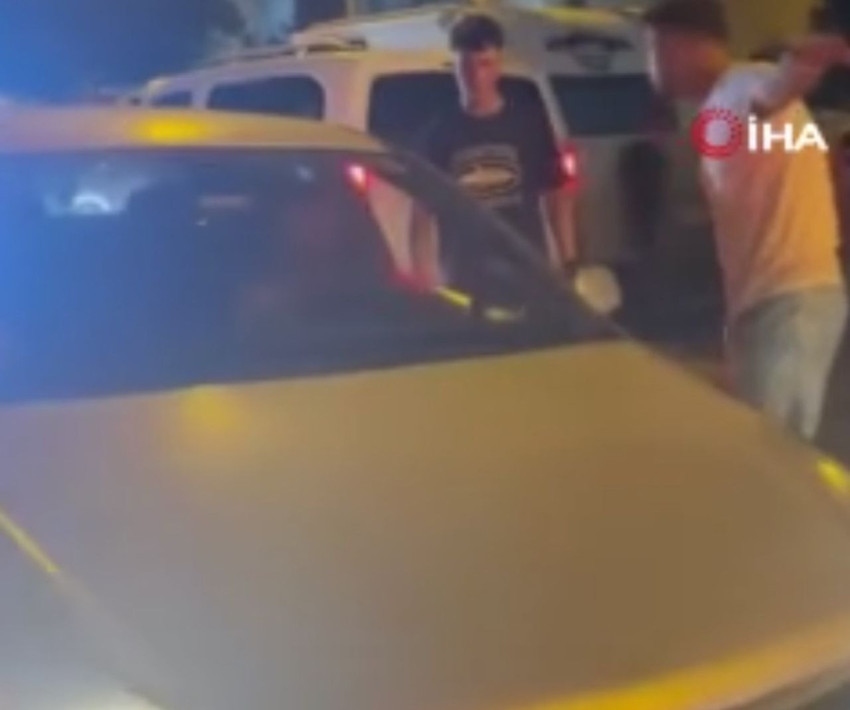 Alkollü olduğu iddia edilen kadın sürücü ortalığı birbirine kattı - Resim: 3