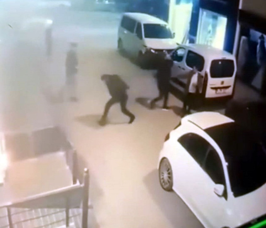 Otel sahibi baba ve oğlunun öldürüldüğü cinayet anı kamerada - Resim: 3