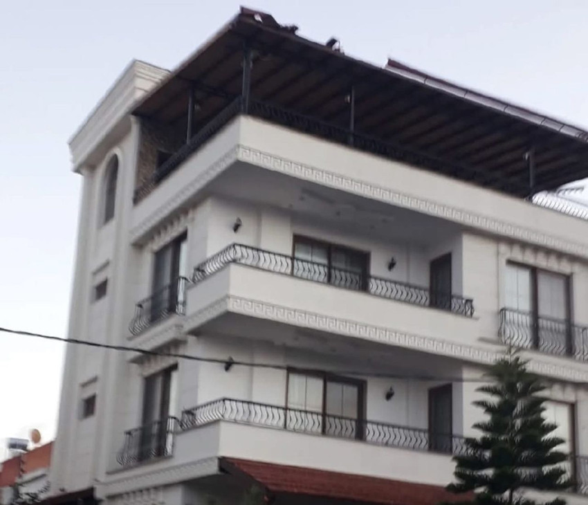 Mersin'i peşpeşe hortumlar vurdu: Evler, seralar her yer birbirine girdi - Resim: 2