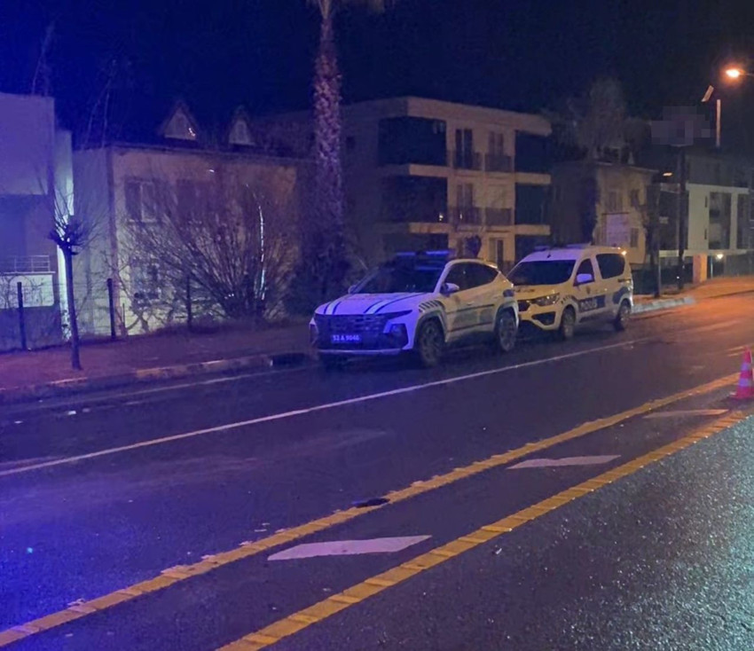 Otomobilin kağıt gibi katlandığı kaza kamerada - Resim: 4