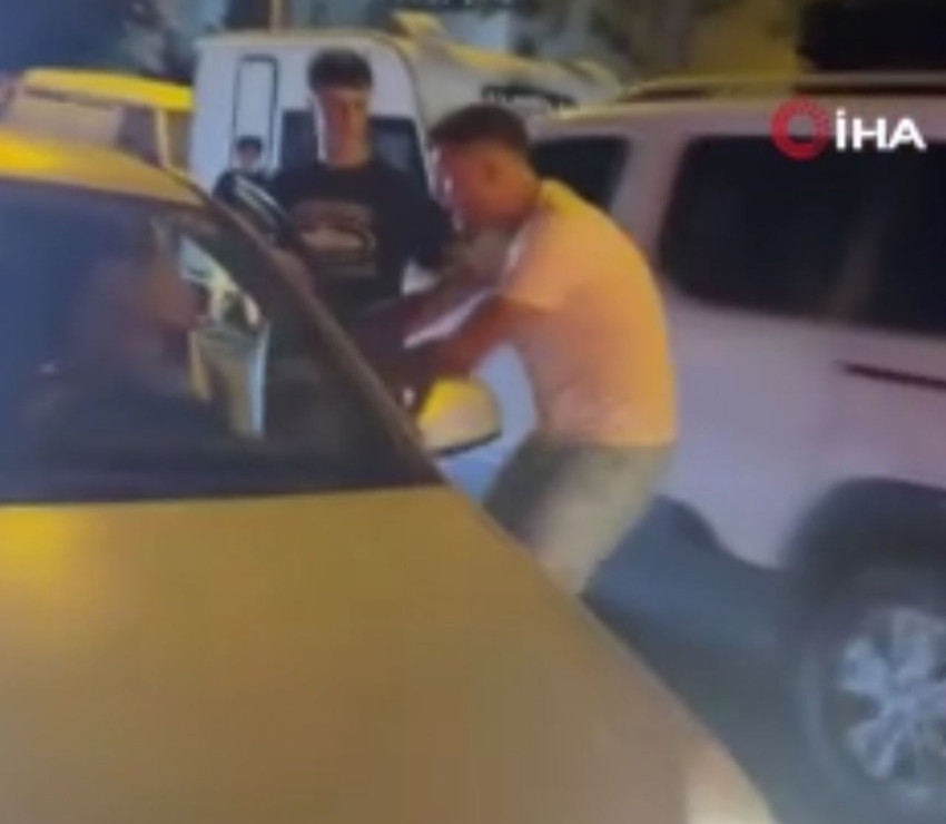 Alkollü olduğu iddia edilen kadın sürücü ortalığı birbirine kattı - Resim: 2