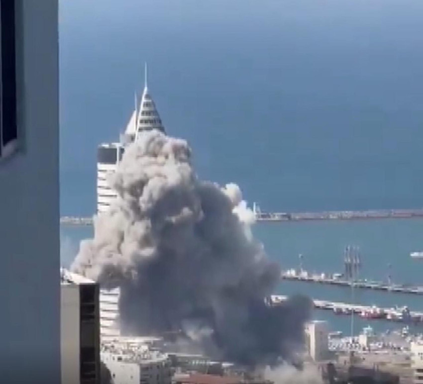 İran, İsrail'in dört bir yanına füze yağdırdı - Resim: 1