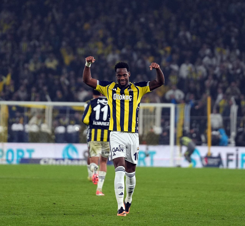 Galatasaray'dan Fenerbahçe'ye beraberliği getiren Jhon Duran hakkında suç duyurusu - Resim: 3