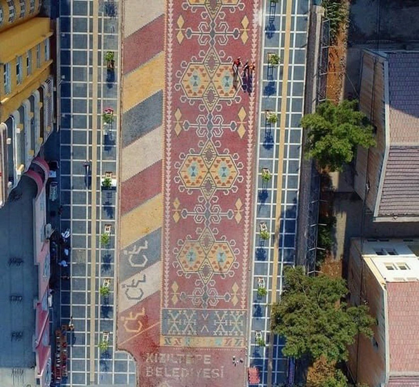 Burası Türkiye'nin halı kaplı tek sokağı! Görenler gözlerine inanamıyor - Resim: 3