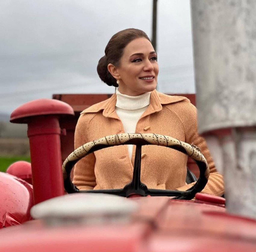 Ünlü oyuncu Özge Borak üniversiteli oldu - Resim: 4