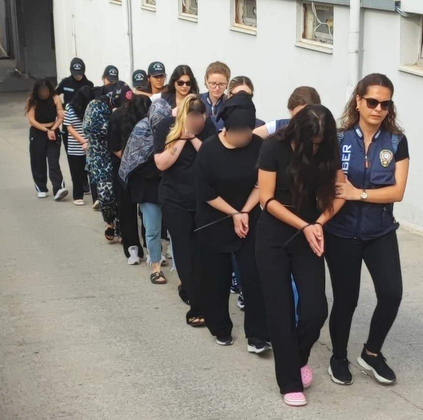 Günlük 24 milyon TL kazanıyorlardı... Bahis çetesi çökertildi - Resim: 3