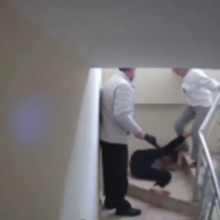 Engelli çocuğa aile boyu şiddet kamerada - Resim: 2