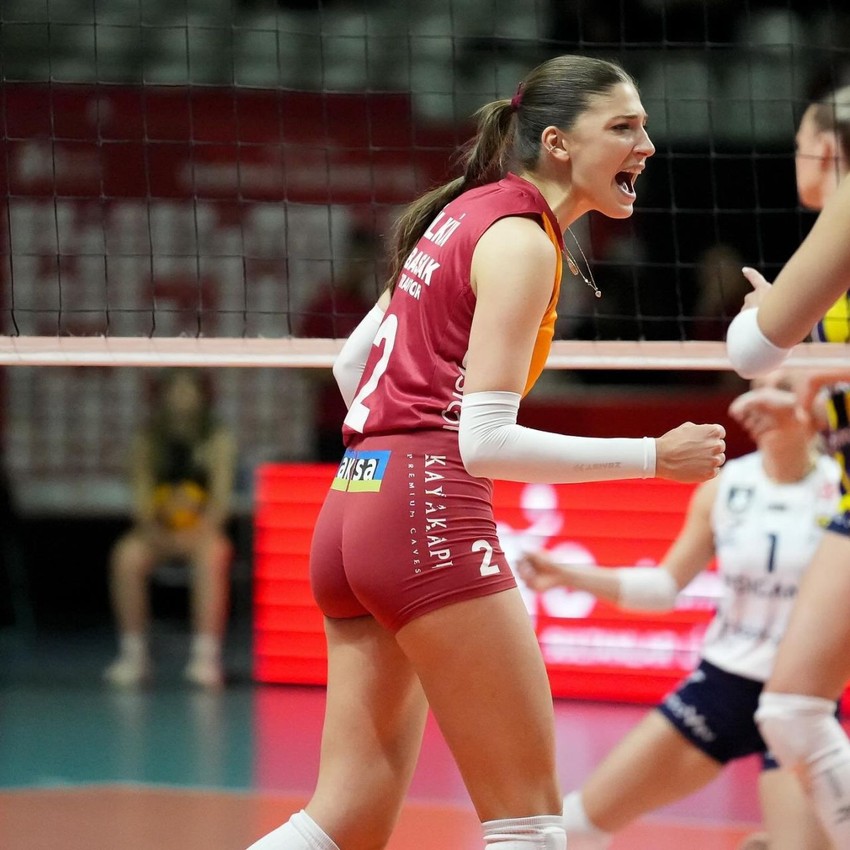 Galatasaray'da İlkin Aydın depremi: Taraftar hesap sordu - Resim: 3