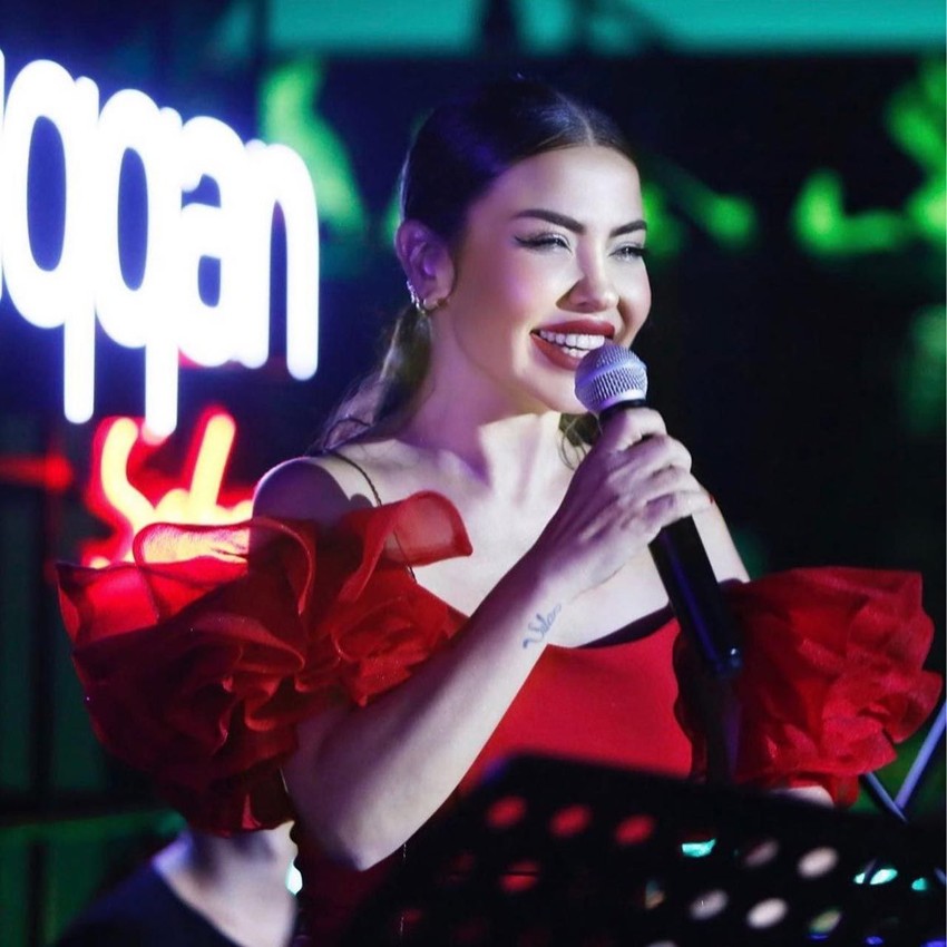 Şarkıcı Lara İran'da olduğunu ''durum çok kritik'' diyerek duyurdu - Resim: 3