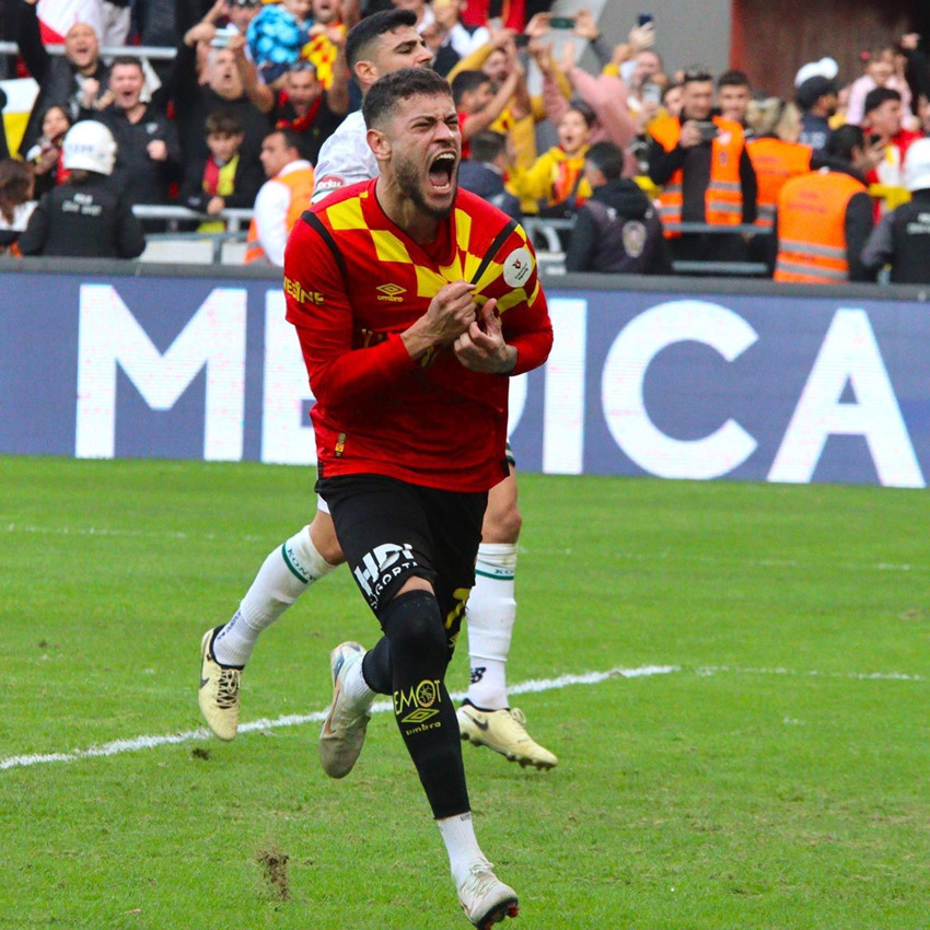 Süper Lig'in genç yıldızı Premier Lig ekiplerini peşine taktı - Resim: 2