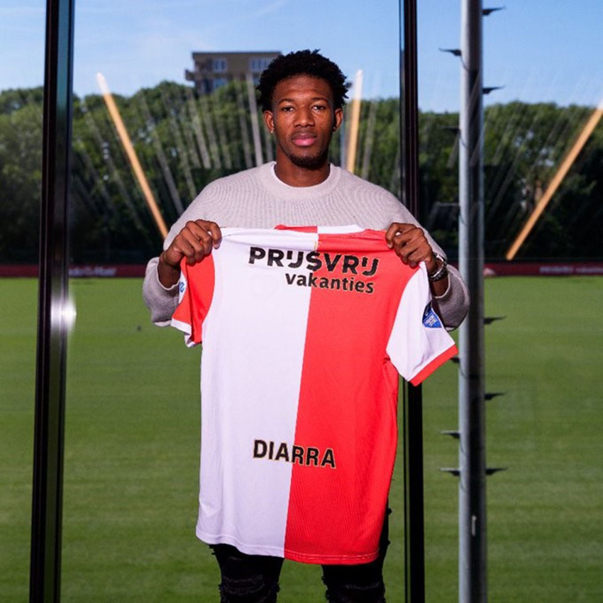Üniversite okumak için Türkiye'ye gelip, 1. Lige transfer olmuştu... Feyenoord transfer etti! - Resim: 3
