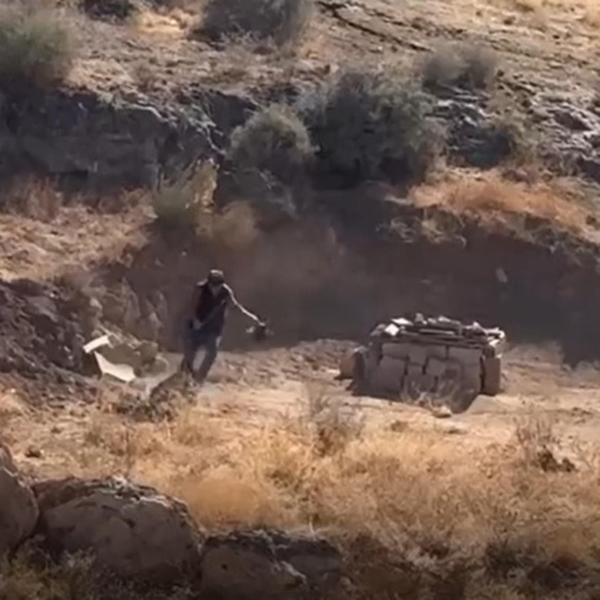 Yavru köpeğe sopalı işkence kamerada - Resim: 2