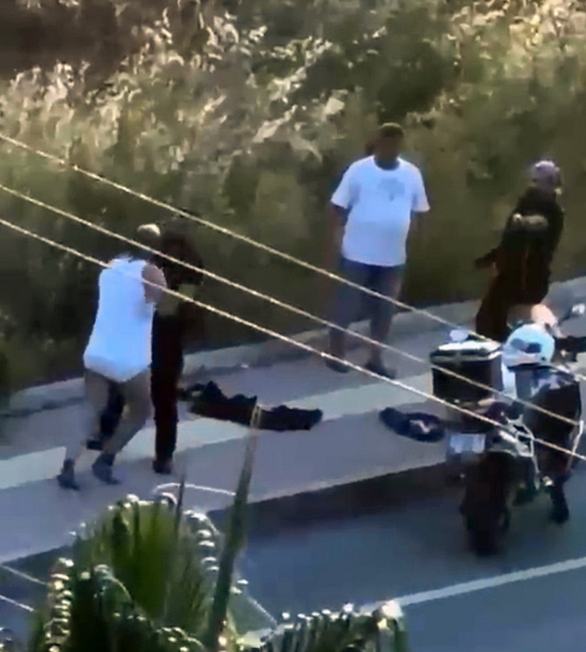 Mersin'in Yenişehir ilçesinde motosikletli polis ekiplerinin 2 kişiyi durdurarak yaptığı üst araması sırasında yaşanan 'kötü muamele' iddiaları üzerine Cumhuriyet Başsavcılığı soruşturma başlattı. Sosyal medyaya yansıyan ve bir vatandaşın iç çamaşırına kadar soyunduğunun görüldüğü görüntüler büyük tepki toplamıştı.