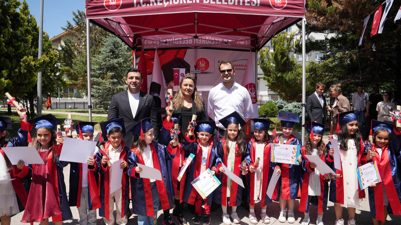 Keçiören Belediyesi Çocuk Gelişim Merkezleri mezuniyet töreninden bir kare